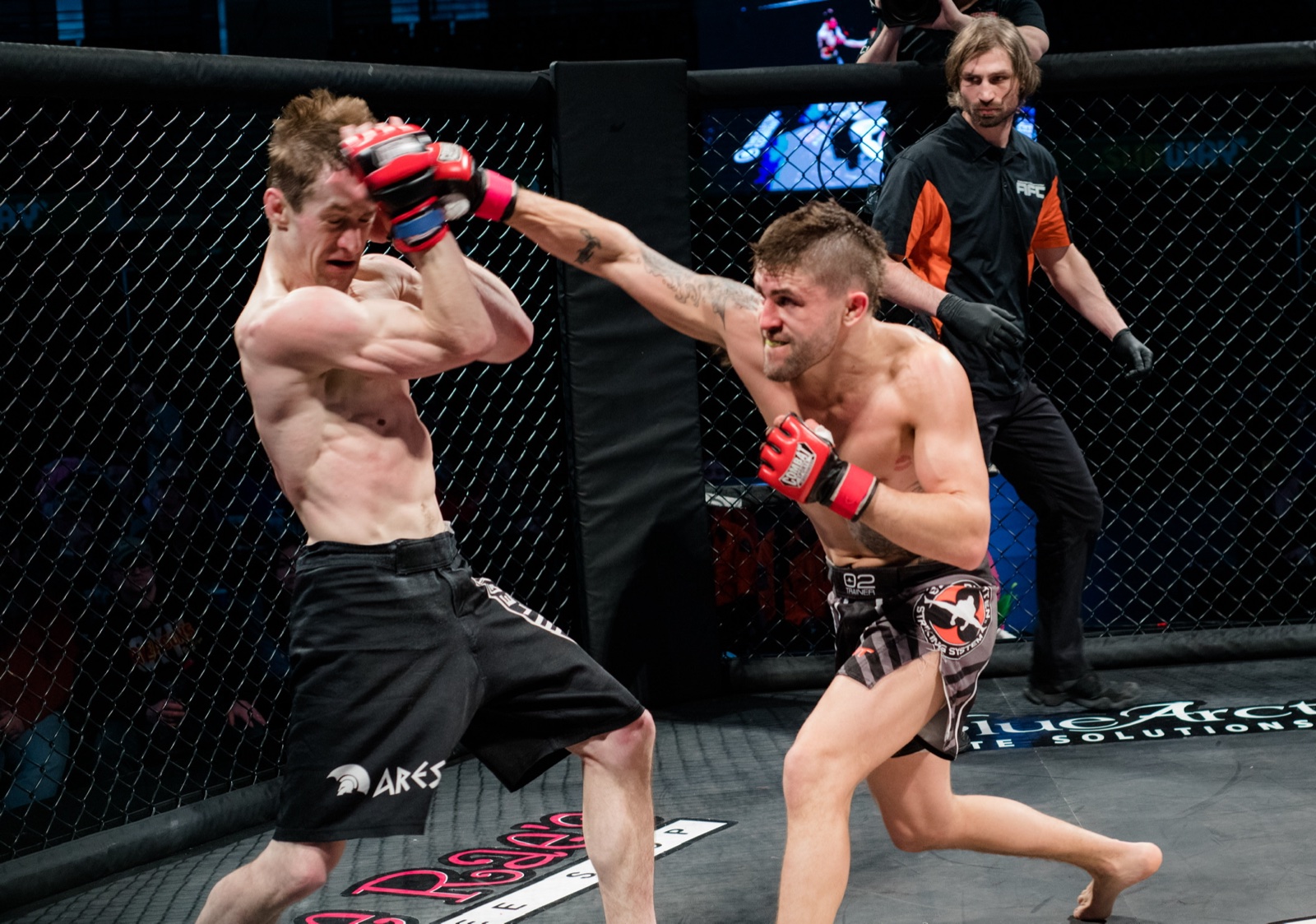 AFC 157, Victor Rodriguez vs Jared Mazurek